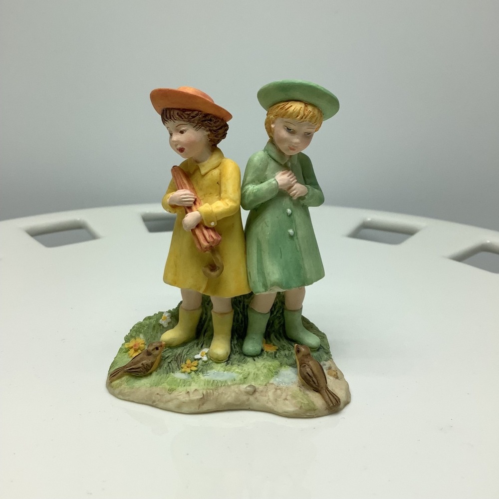 1998 Hallmark Becky Kelly SPECIAL FRIENDS World of Wishes Ornament in‎ Box